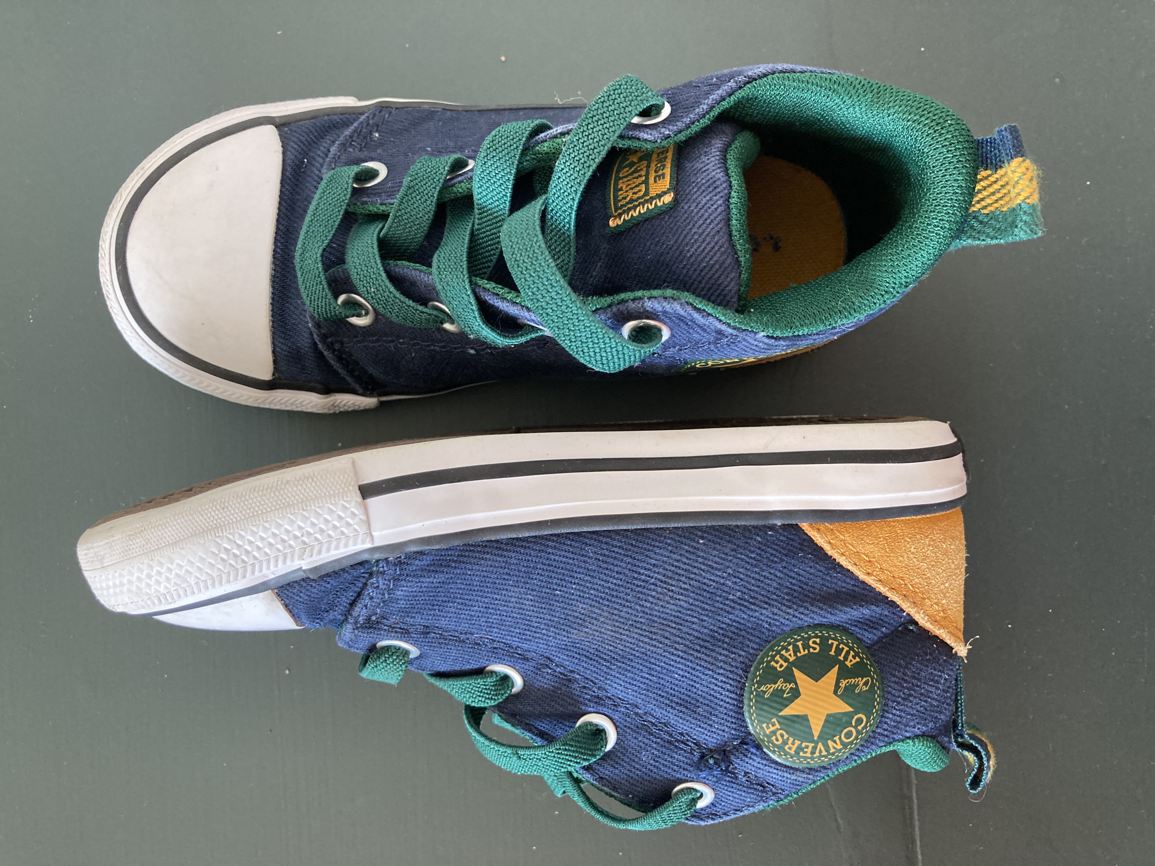 Tweedehands schoenen van Converse in maat 26 • Restory