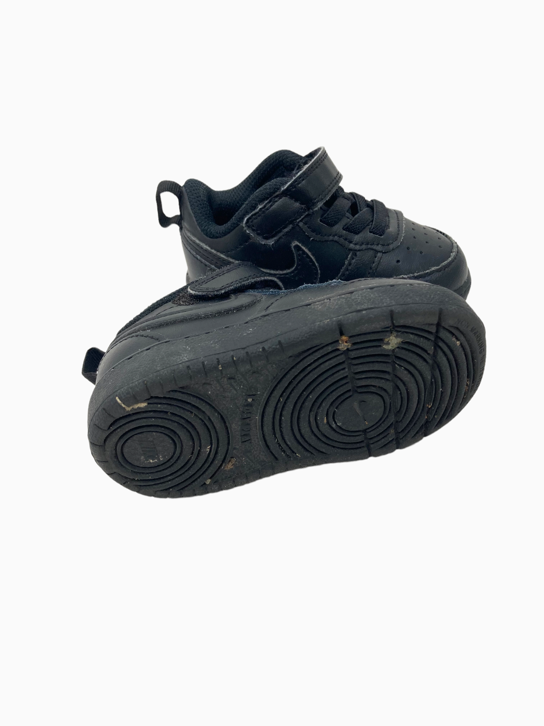Tweedehands schoenen van Nike in maat 19 • Restory