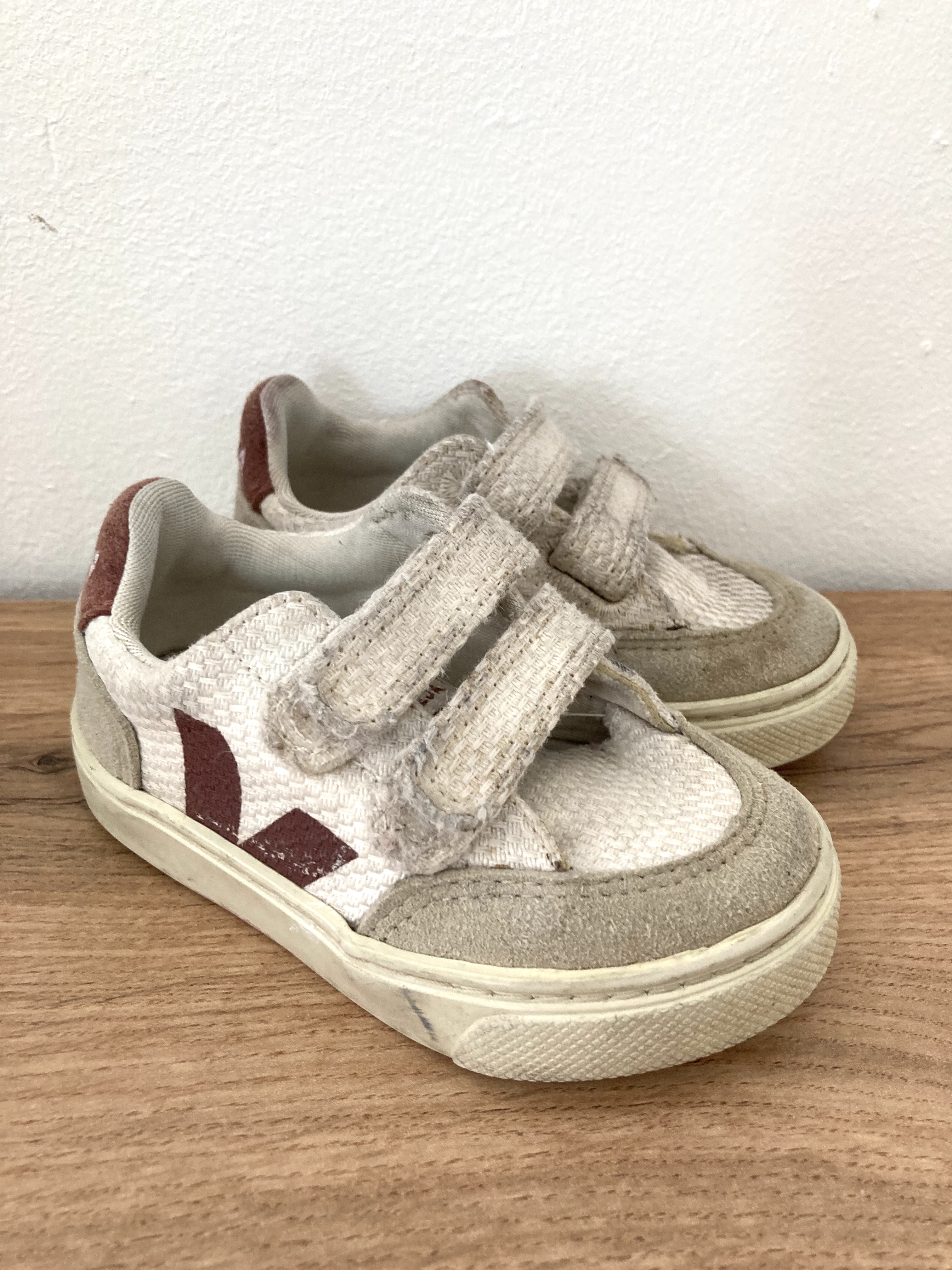 Veja Sneakers And Shoes | Shop online at MASARISHOP.COM